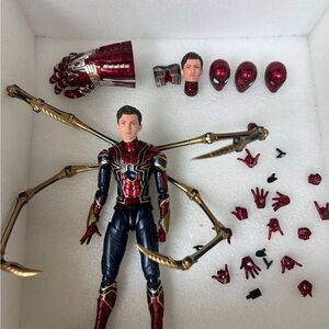 SH Figuarts Marvel Iron Spider Man No Way Home Action Figure